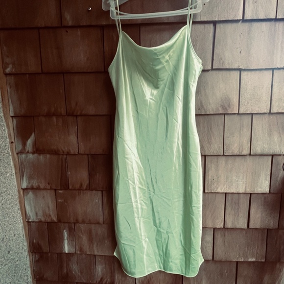 Chelsea & Violet  Satin Swing Neck Midi Slip Dress in Light Green Size XL - Picture 3 of 13